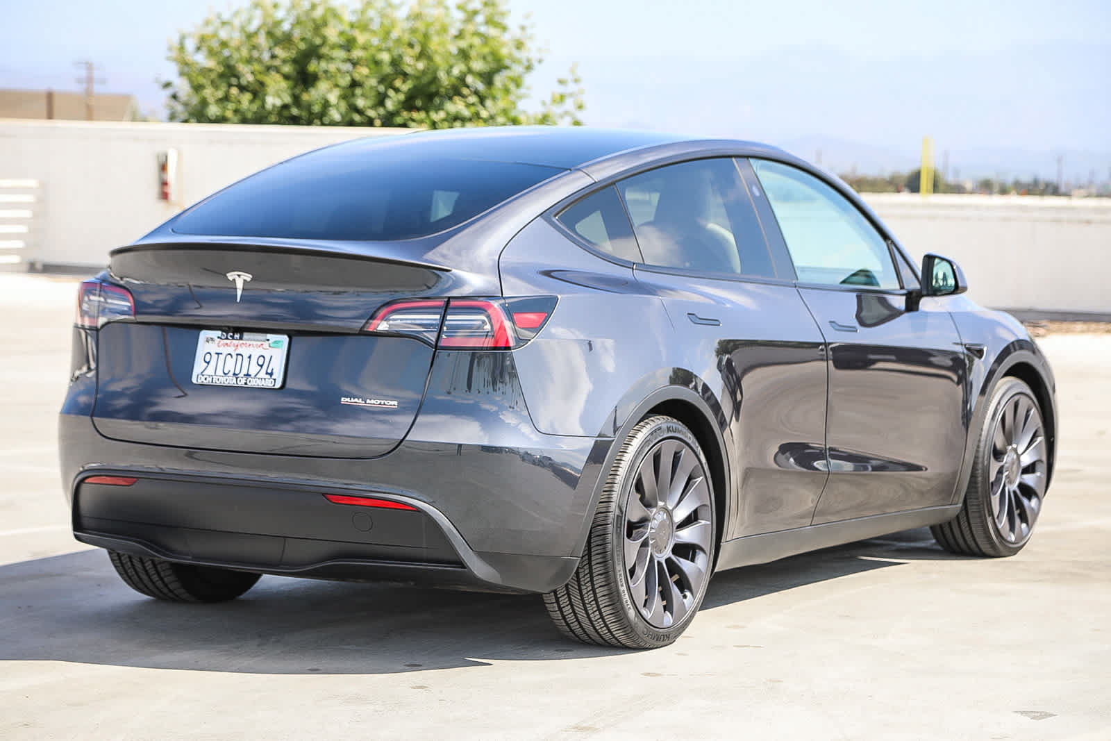 Used 2025 Tesla Model Y Performance AWD/4WD image 5