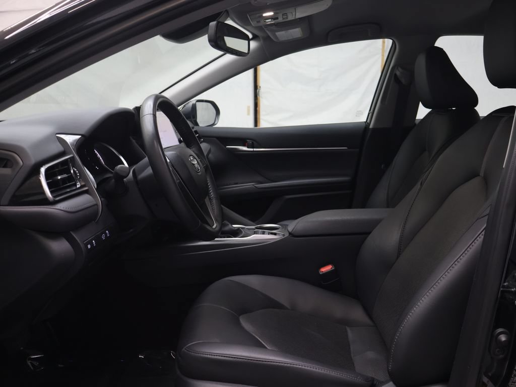 Used 2024 Toyota Camry XLE FWD image 16