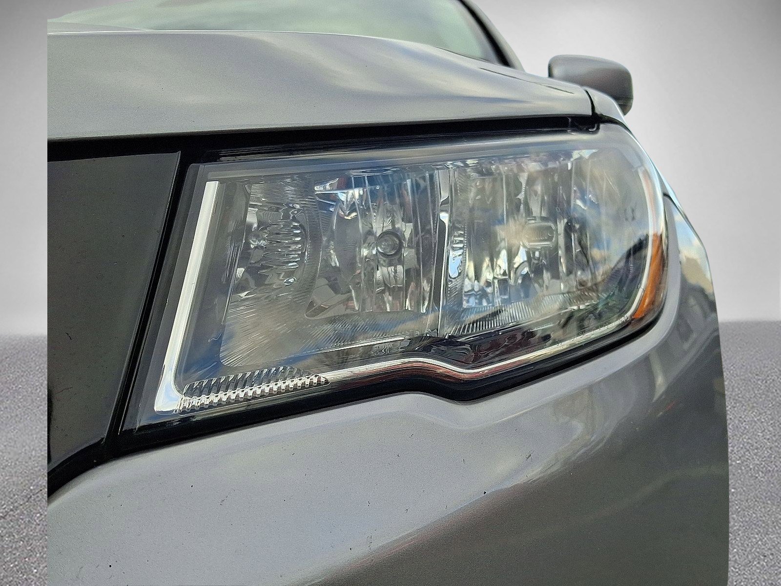 Used 2019 Jeep Compass Limited w/ Safety & Security Group image 9