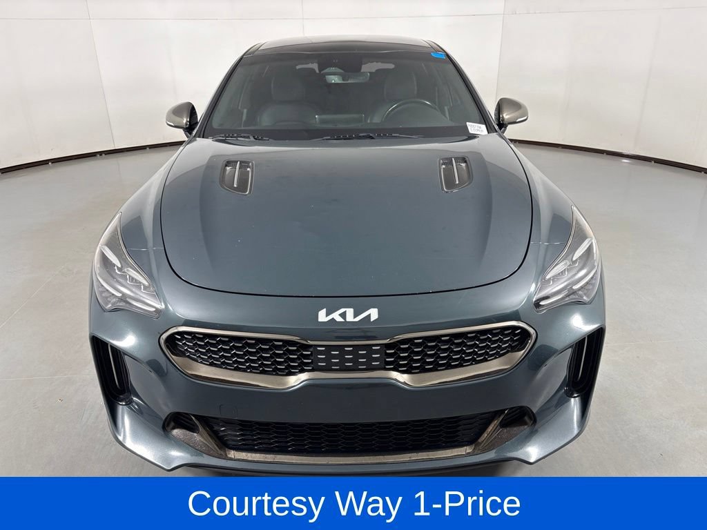 Used 2023 Kia Stinger GT-Line w/ Sun & Sound Package RWD image 4