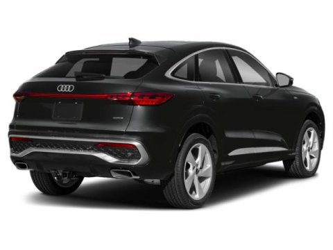 New 2026 Audi Q5 Premium Plus AWD/4WD image 2