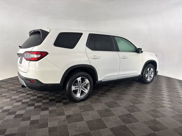 Used 2023 Honda Pilot EX-L image 6
