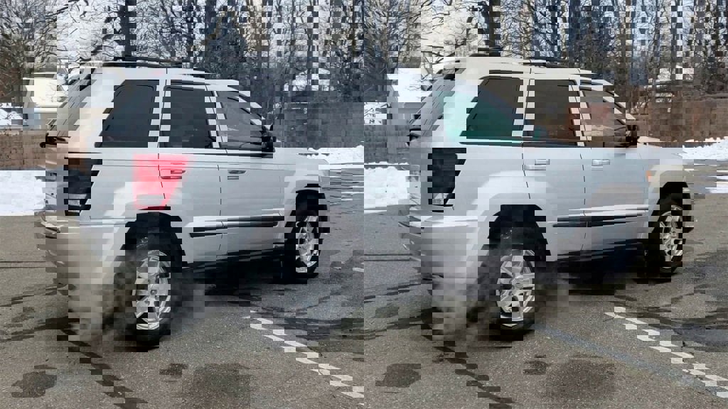 Used 2007 Jeep Grand Cherokee Laredo image 8