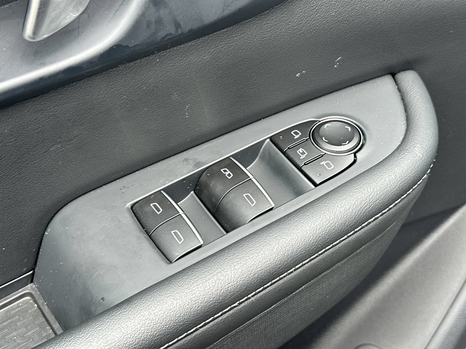 Used 2026 Buick Enclave Sport Touring FWD image 15