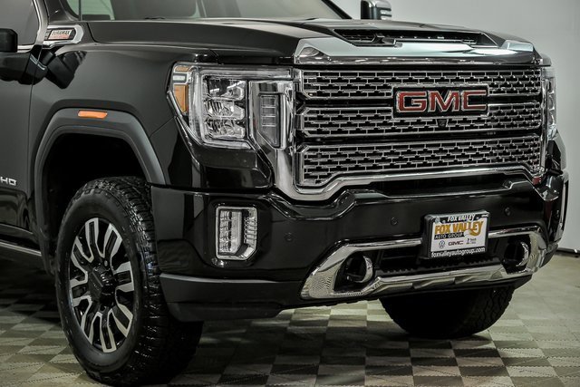 Used 2022 GMC Sierra 3500 Denali video 2