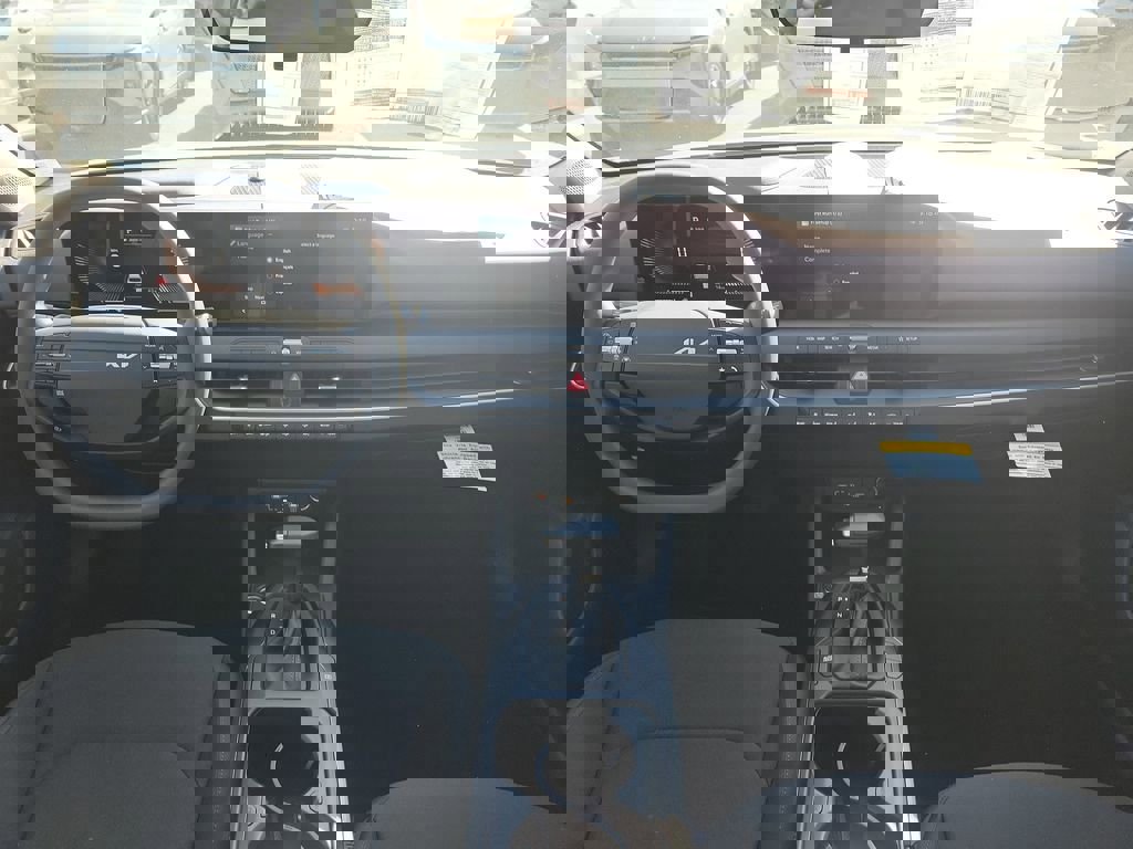 New 2026 Kia K4 LXS image 16