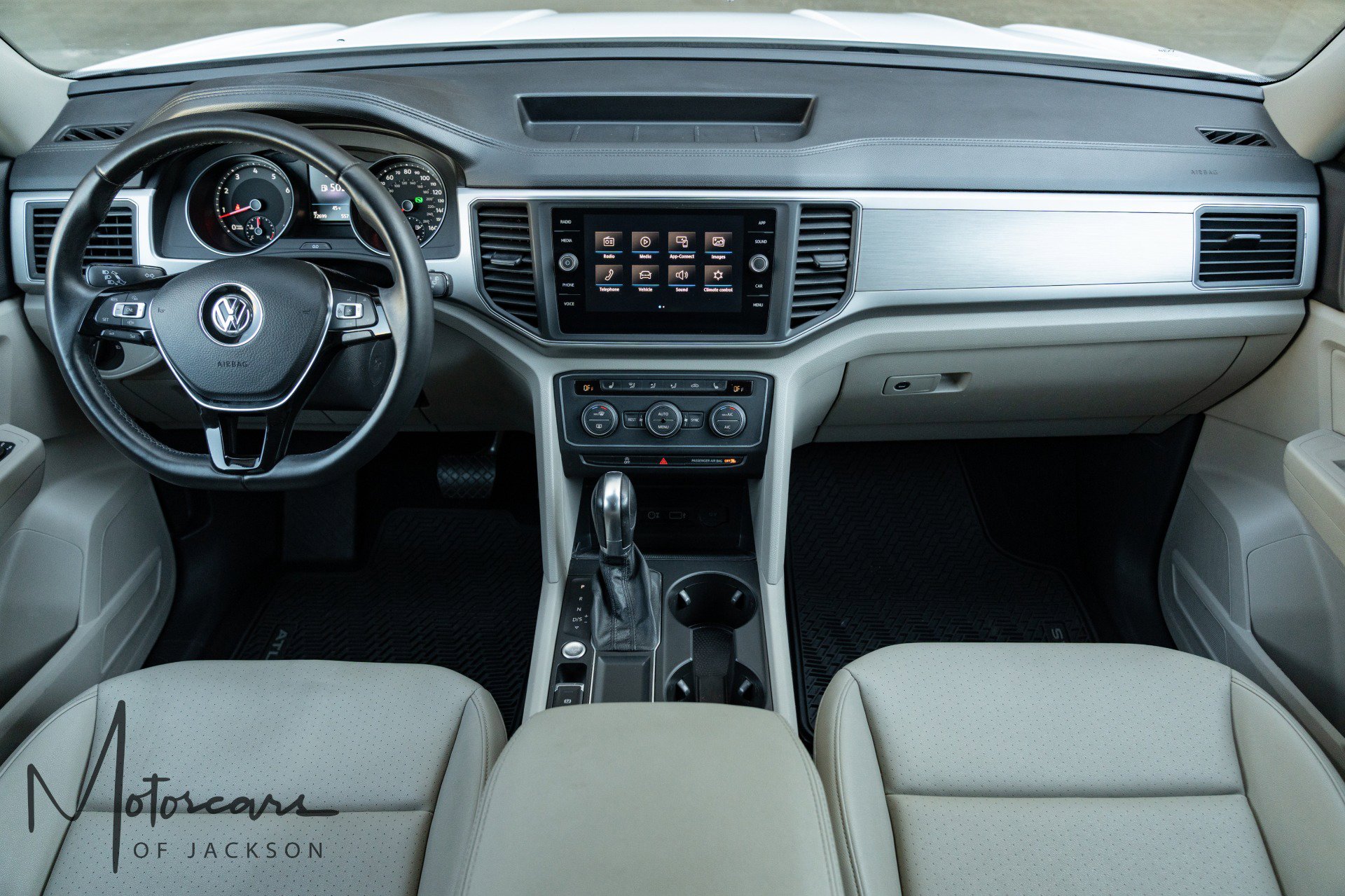 Used 2019 Volkswagen Atlas SE w/ Towing Package image 10