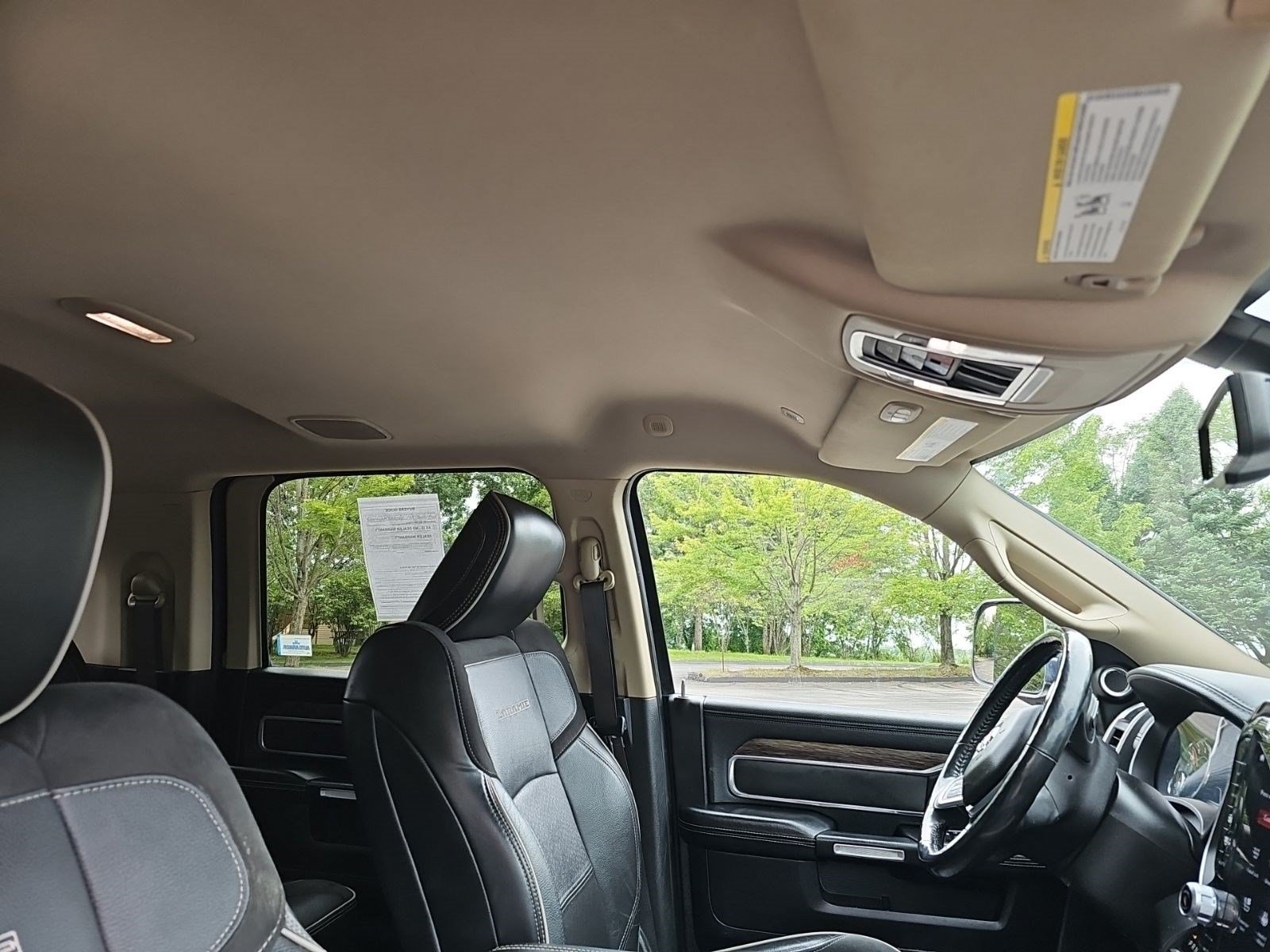 Used 2019 RAM 2500 Laramie AWD/4WD image 13