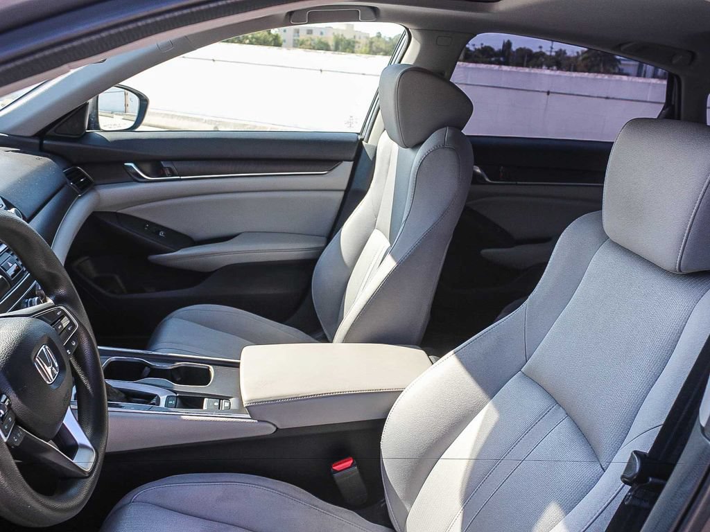 Certified 2018 Honda Accord EX image 18