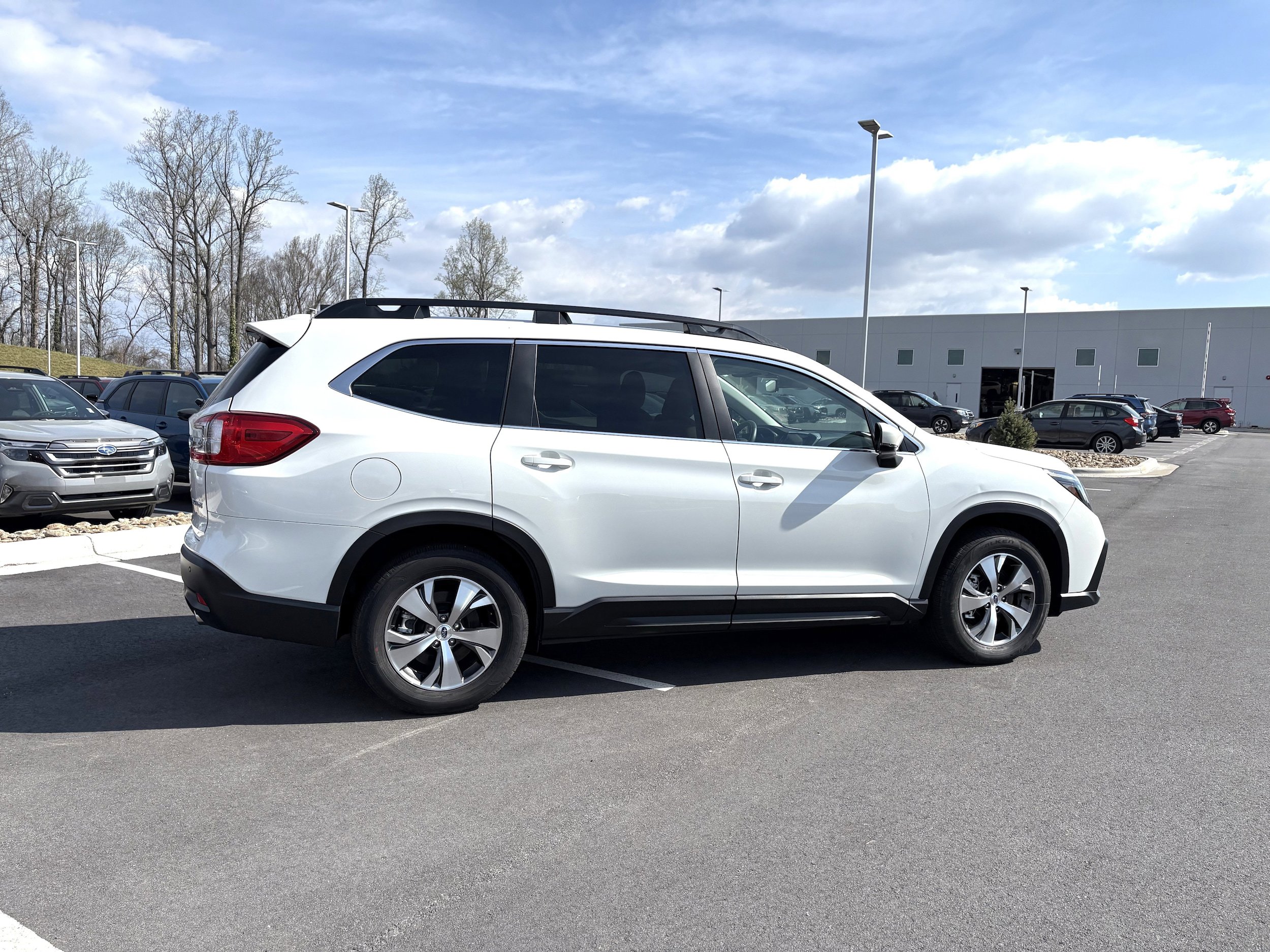 Certified 2025 Subaru Ascent Premium image 8