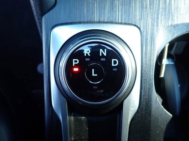 Certified 2025 Ford Escape ST-Line Select image 24