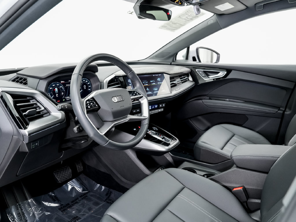 Used 2023 Audi Q4 e-tron Premium w/ Convenience Package AWD/4WD image 4