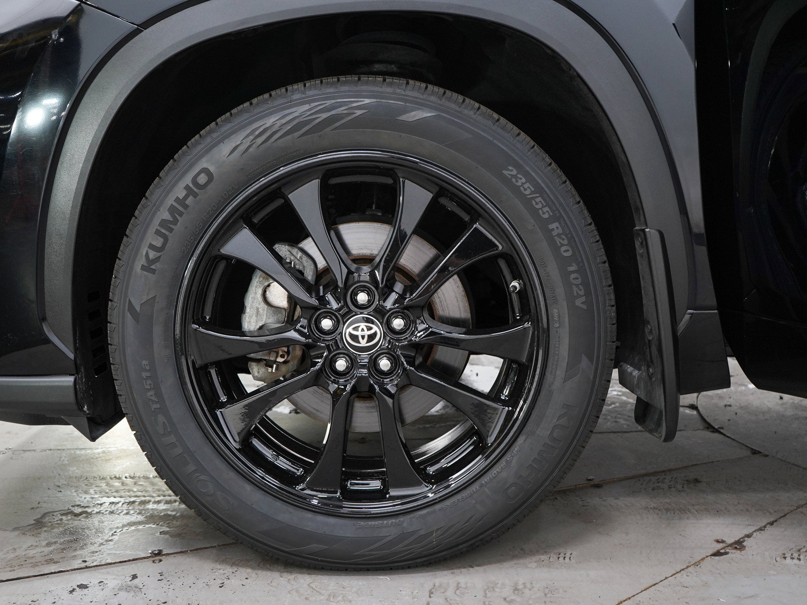 Used 2024 Toyota Highlander Limited AWD/4WD image 33