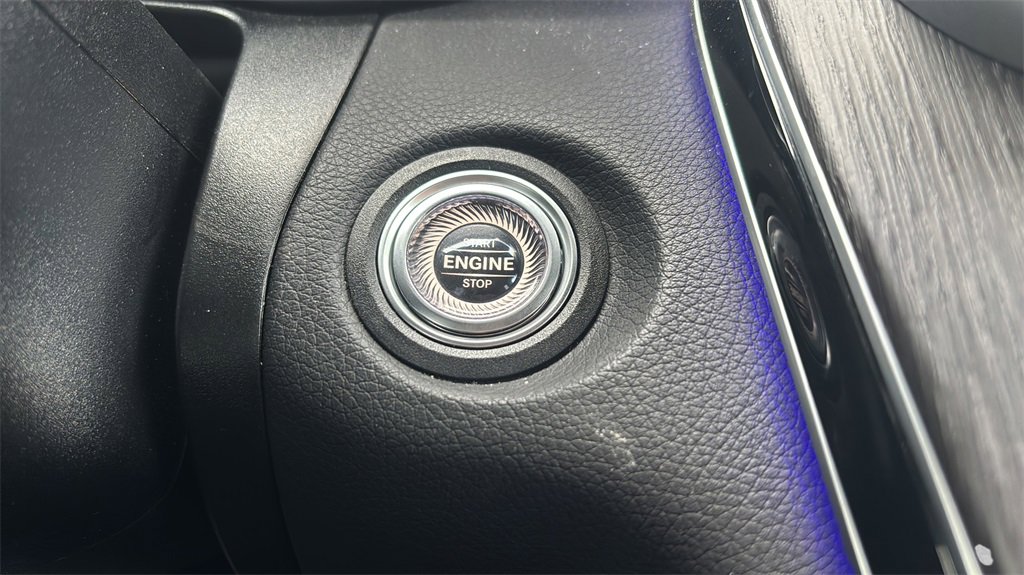 Used 2022 Mercedes-Benz GLC 300 4MATIC image 25