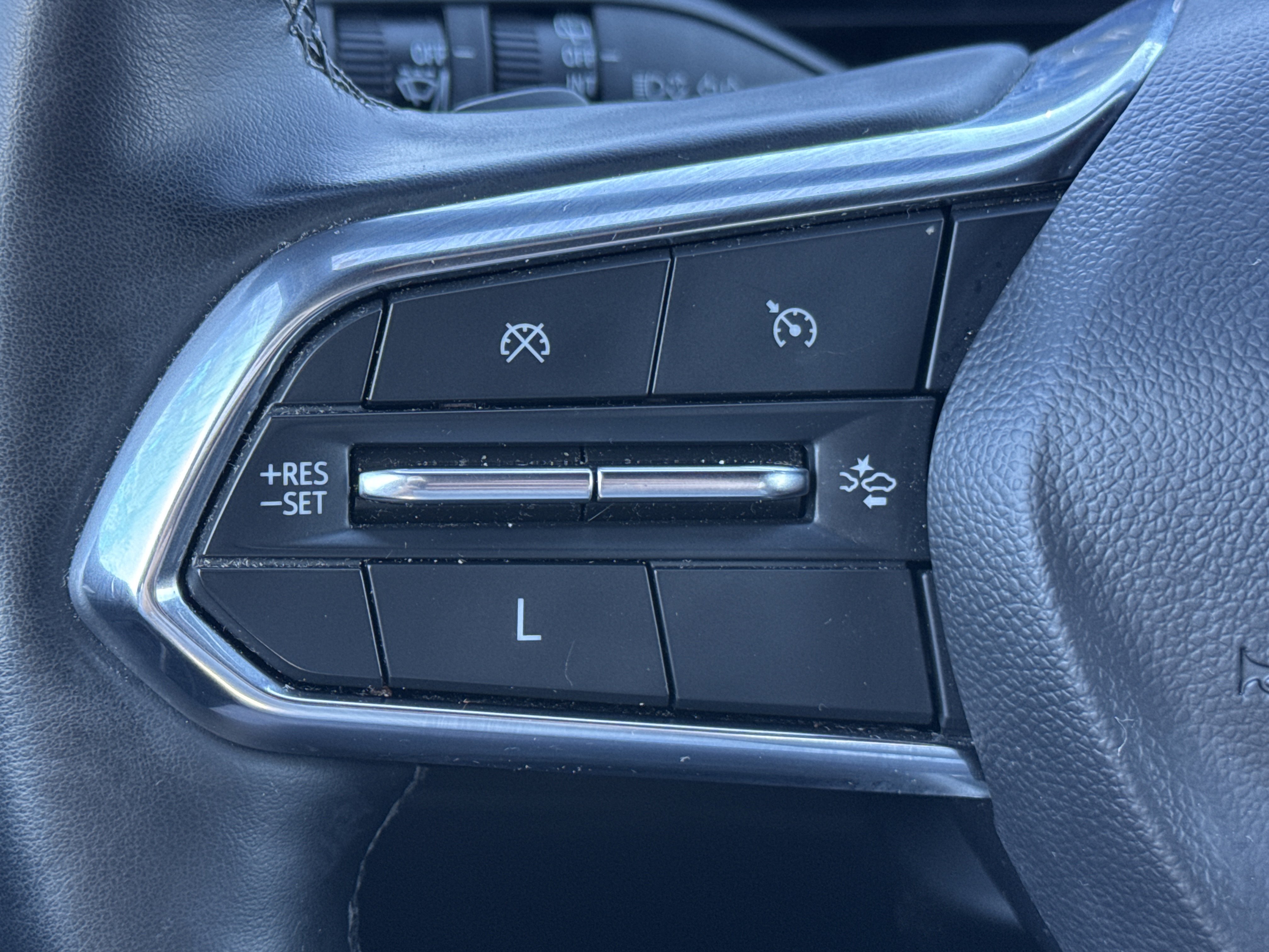 Used 2025 Chevrolet Equinox LT FWD image 31