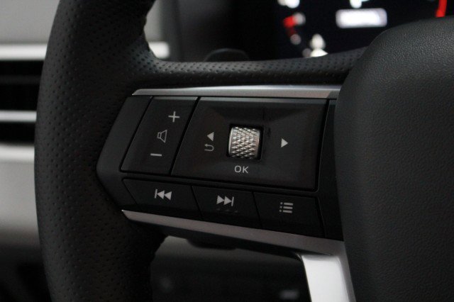 New 2026 Mitsubishi Outlander SE image 9