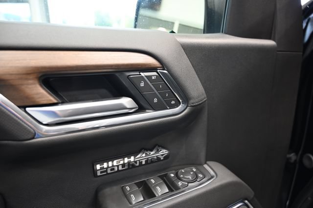 New 2026 Chevrolet Silverado 1500 High Country w/ High Country Premium Package AWD/4WD image 32
