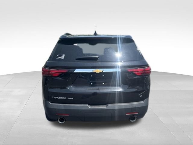 Used 2022 Chevrolet Traverse LT w/ LT Premium Package AWD/4WD image 3
