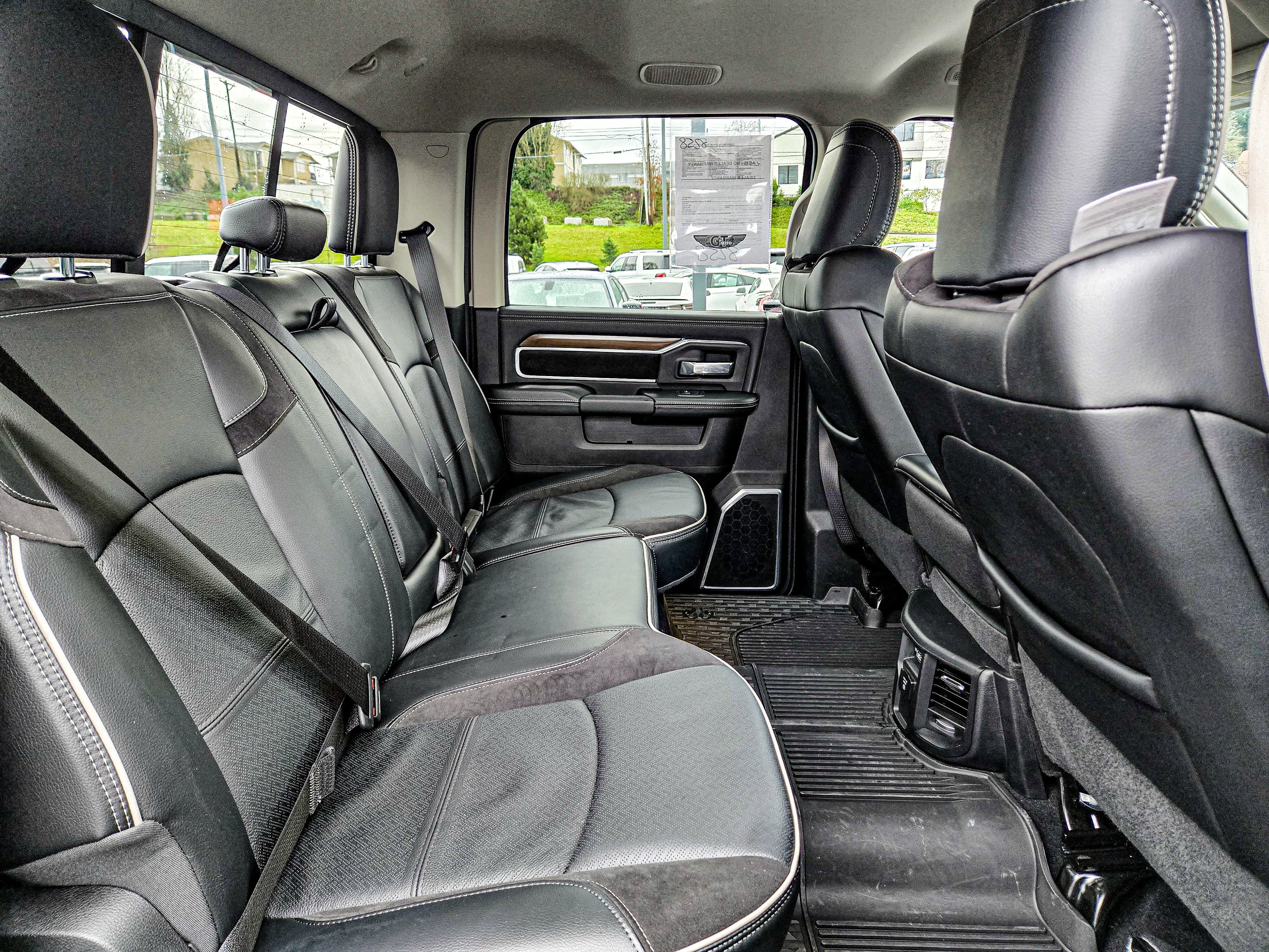 Used 2024 RAM 3500 Laramie AWD/4WD image 15