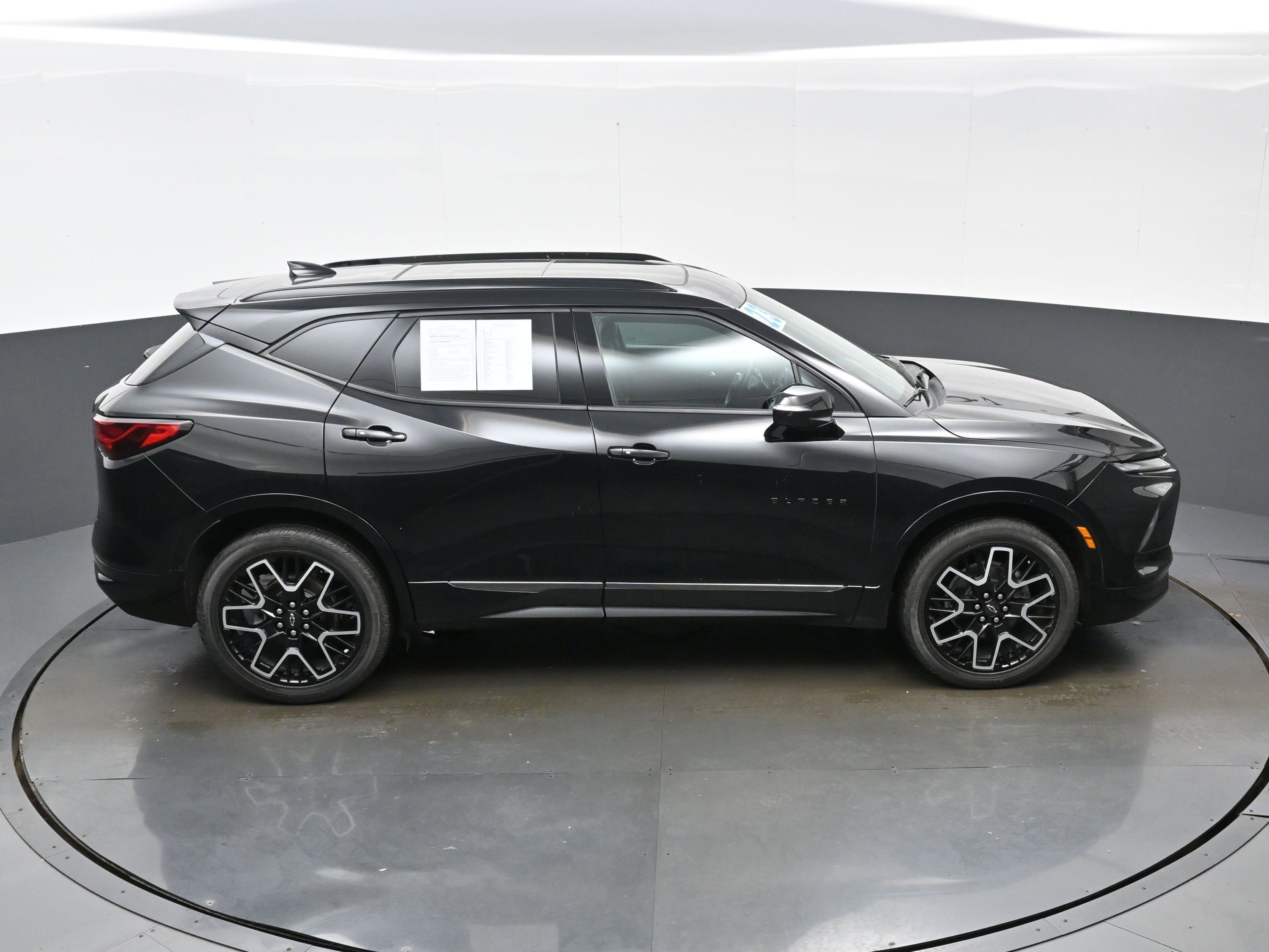 Used 2023 Chevrolet Blazer RS w/ Driver Confidence II Package FWD image 40