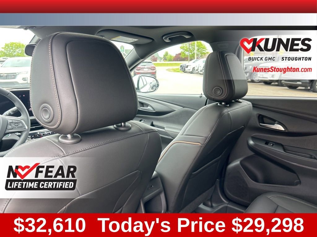 New 2025 Buick Envista Avenir image 44