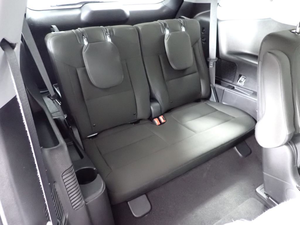 Used 2020 Ford Explorer XLT w/ Comfort Package image 26