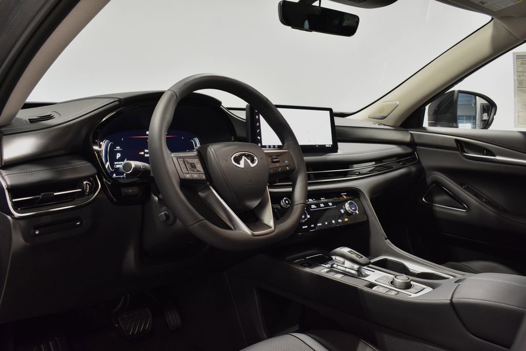 New 2026 INFINITI QX60 Luxe w/ Family Package image 11