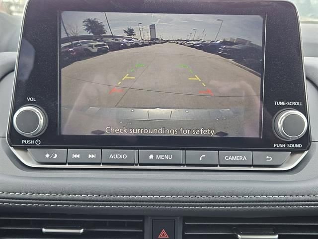 Used 2026 Nissan Rogue SV image 15