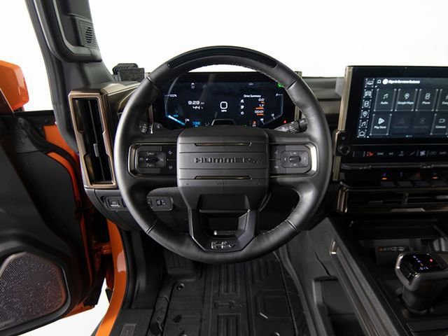 Used 2024 GMC Hummer EV 3X w/ LPO, Illumination Package image 17