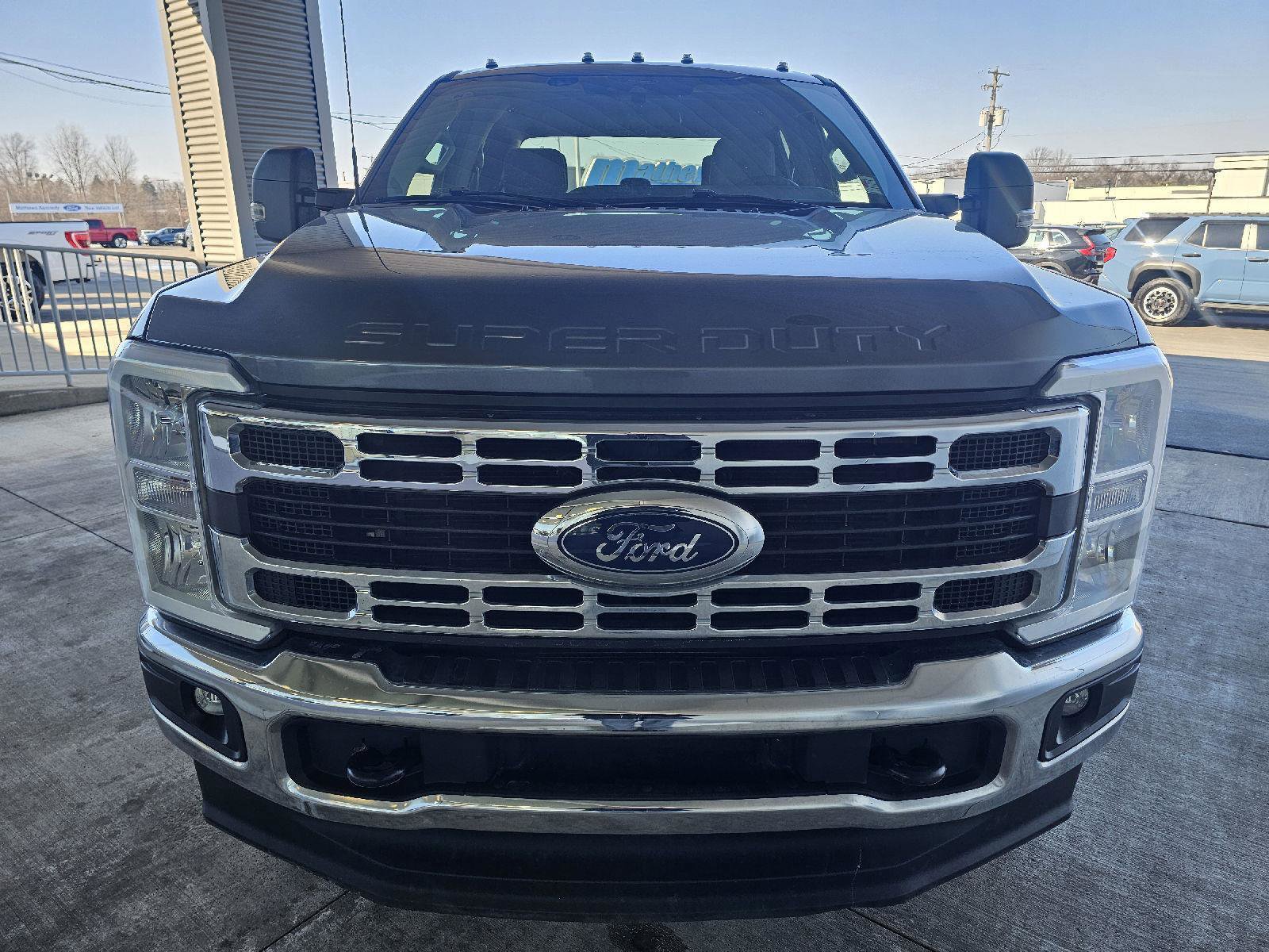 Used 2025 Ford F350 XLT image 9