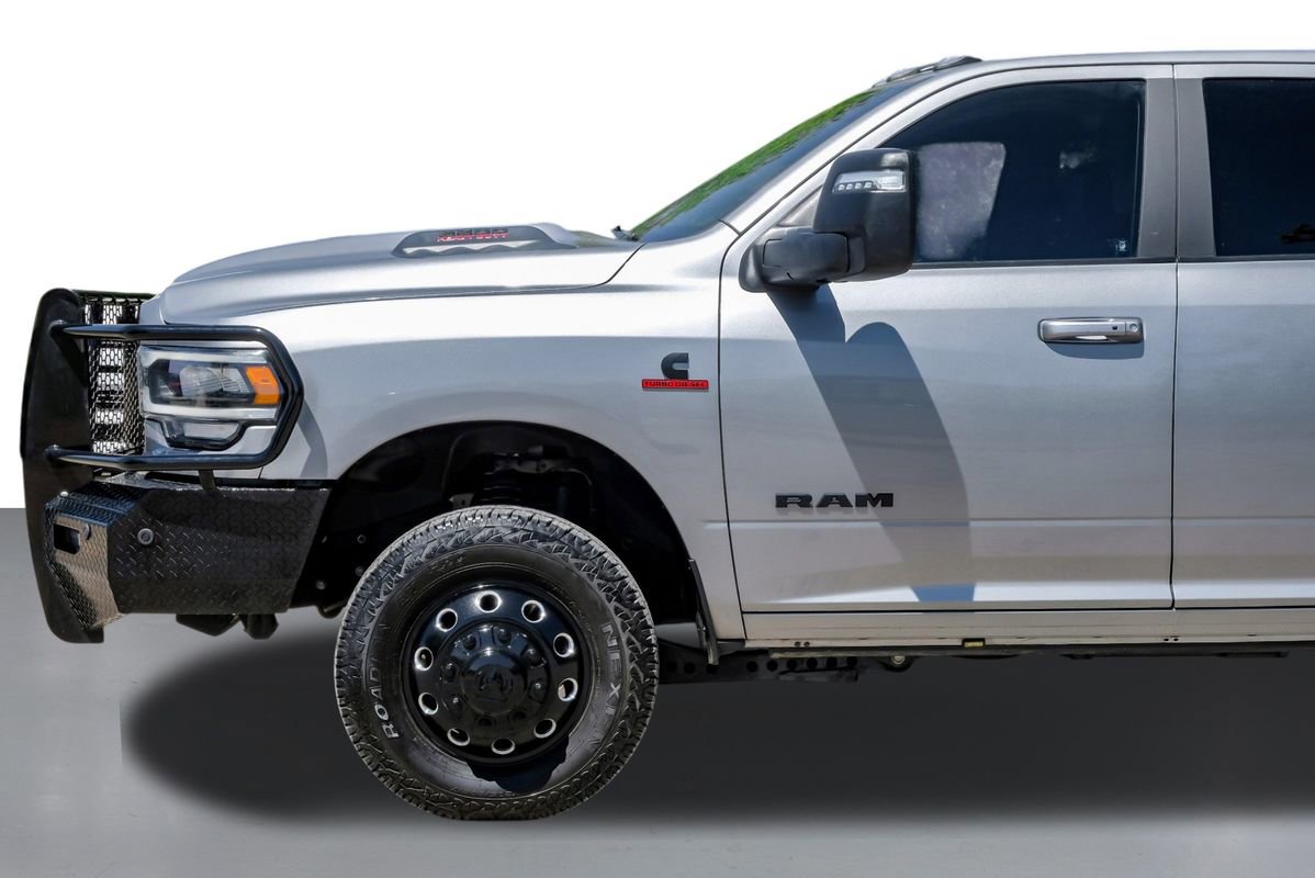 Used 2024 RAM 3500 Laramie w/ Night Edition image 10