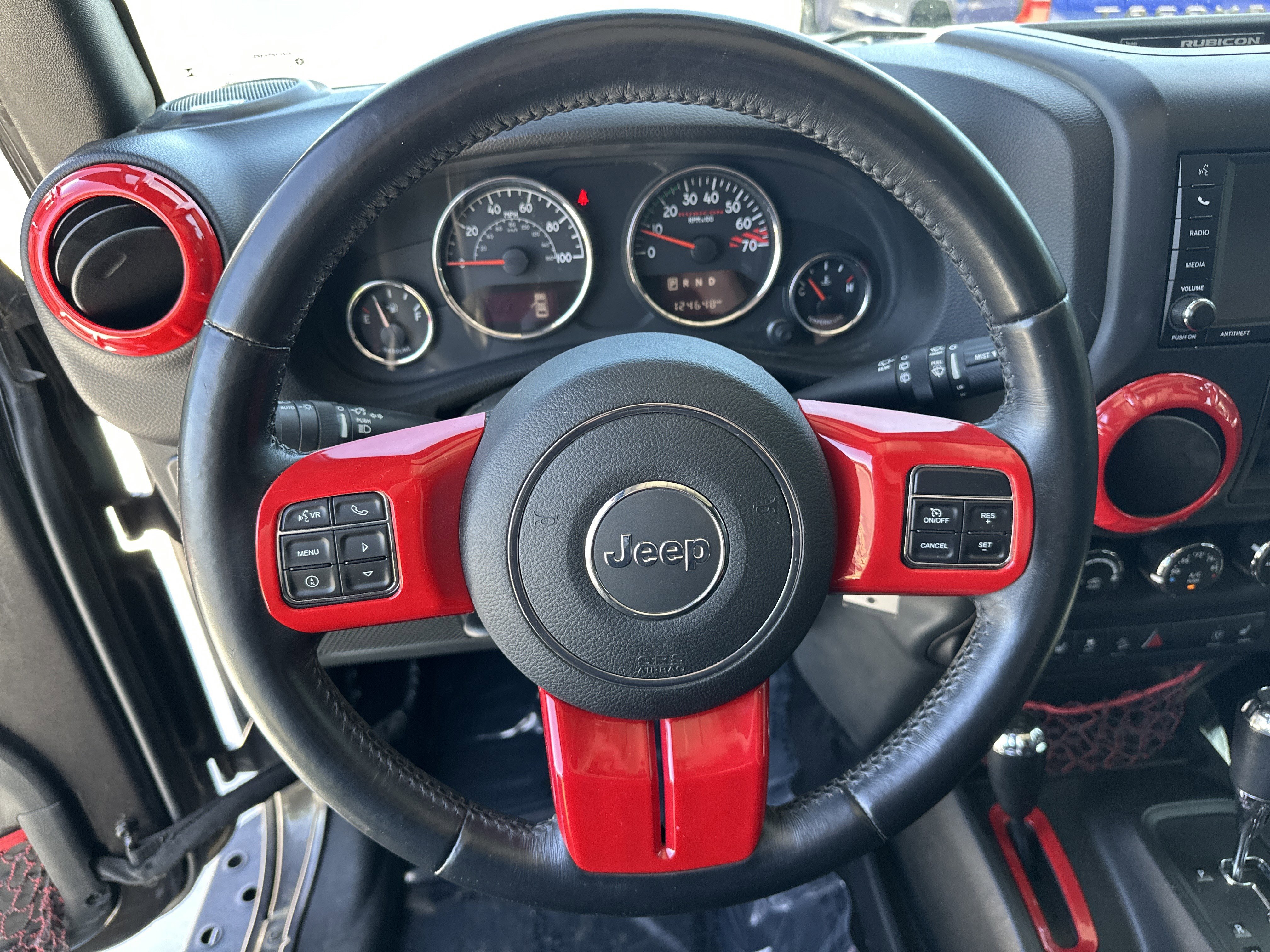 Used 2018 Jeep Wrangler Unlimited Rubicon image 18