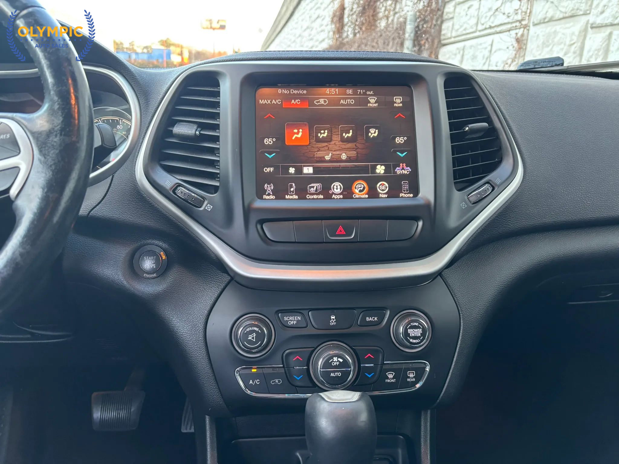 Used 2014 Jeep Cherokee Limited w/ Trailer Tow Group image 26