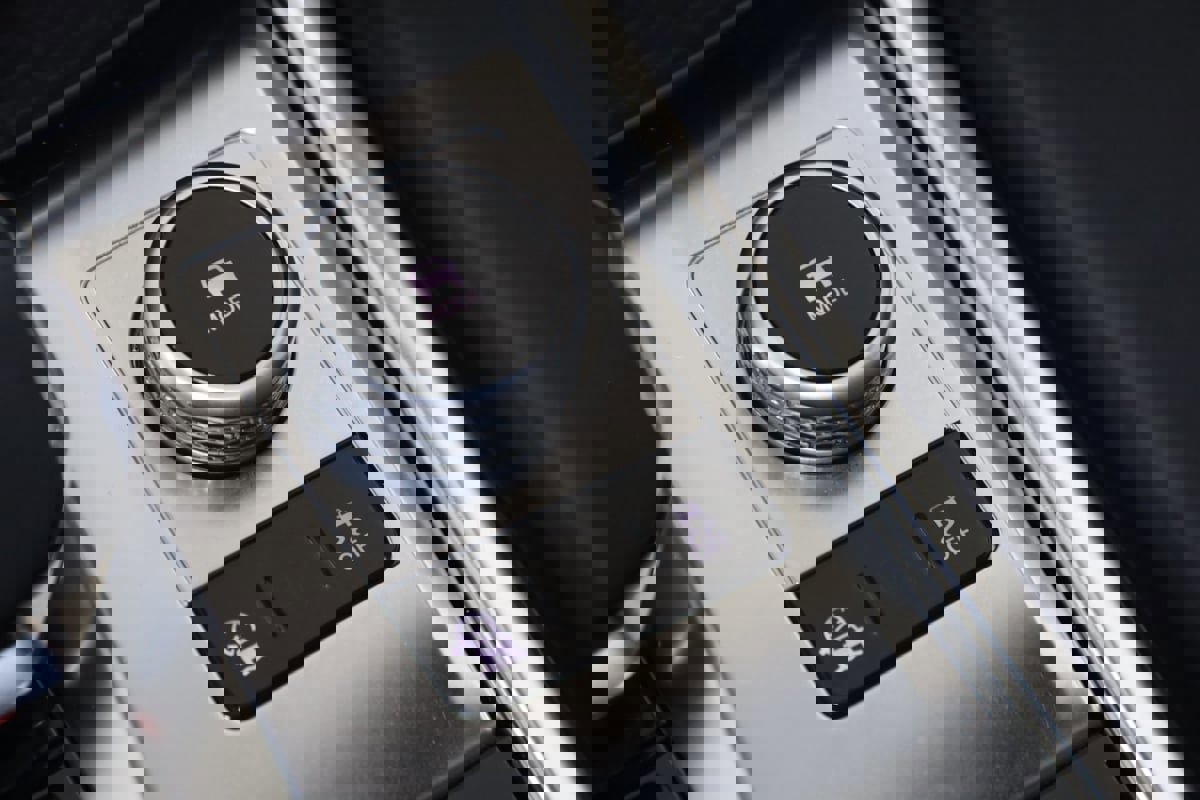 Used 2024 Jaguar XF R-Dynamic SE image 31