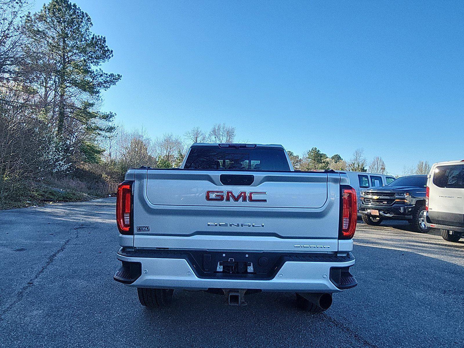 Used 2022 GMC Sierra 2500 Denali image 4