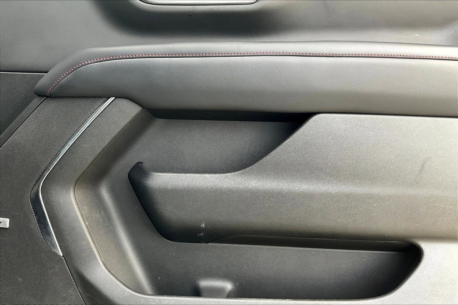 Used 2021 Chevrolet Suburban RST image 21