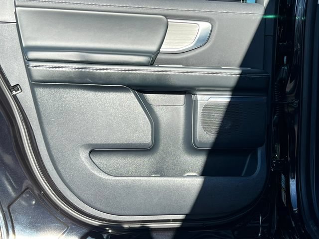 Used 2025 Ford Expedition Max Platinum AWD/4WD image 41