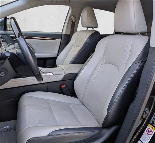 Used 2019 Lexus RX 350 AWD w/ Navigation Package image 16