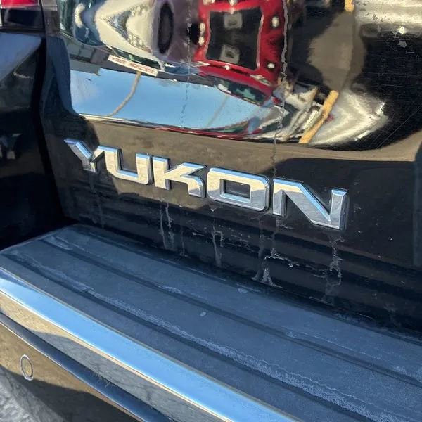 Used 2018 GMC Yukon Denali w/ Denali Ultimate Package image 9