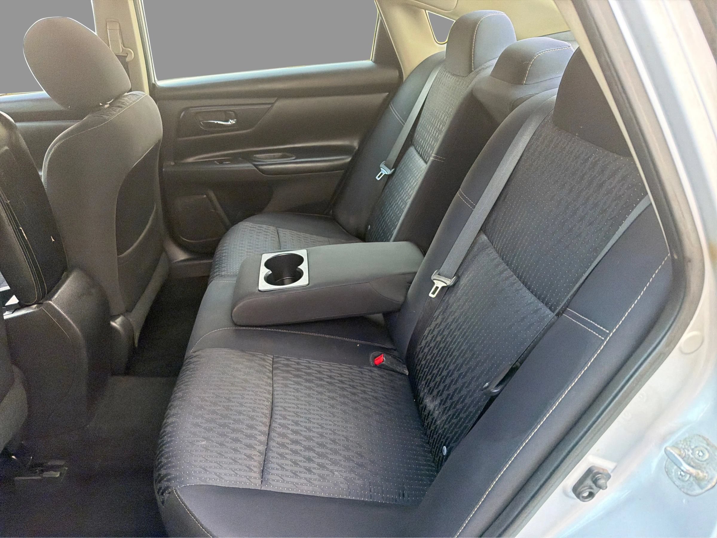 Used 2016 Nissan Altima 2.5 S w/ Power Driver Seat Package FWD image 11