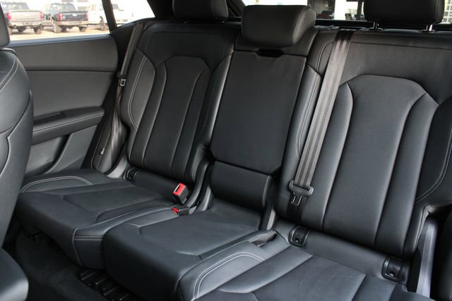 Used 2024 Audi Q8 Prestige w/ Prestige Package image 22