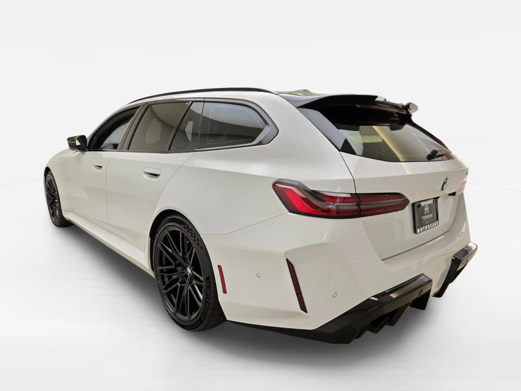 Used 2026 BMW M5 Touring AWD/4WD image 11