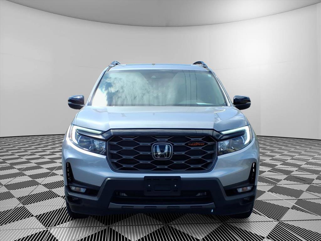 Used 2023 Honda Passport TrailSport image 3