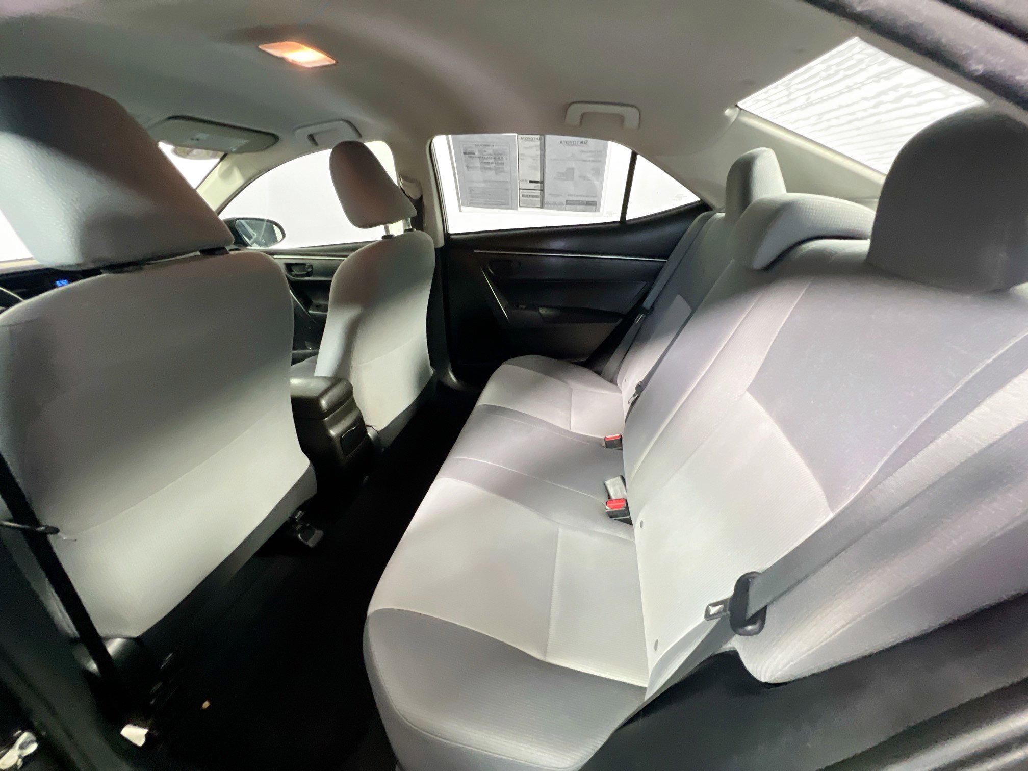 Used 2016 Toyota Corolla L image 28