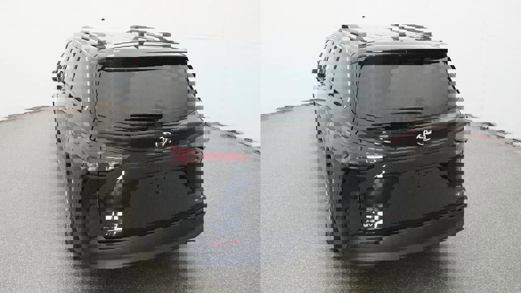 New 2026 Toyota Sienna XLE image 6