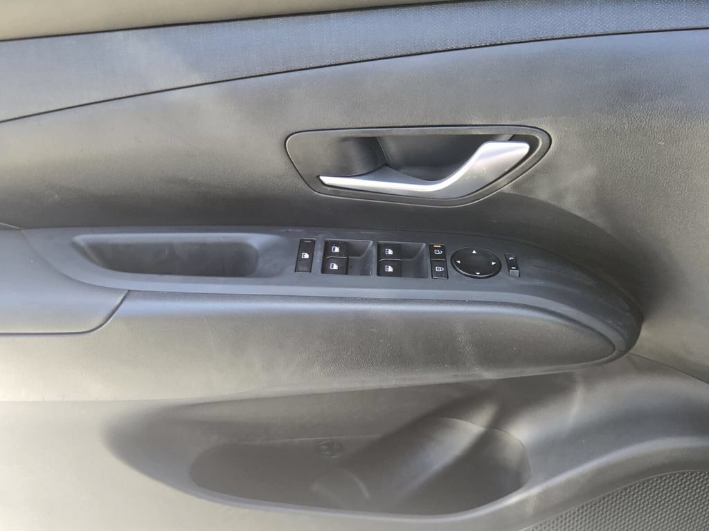 Used 2026 Hyundai Tucson SEL FWD image 26