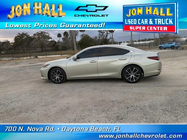 Used 2025 Lexus ES 350 350 4D Sedan image 5