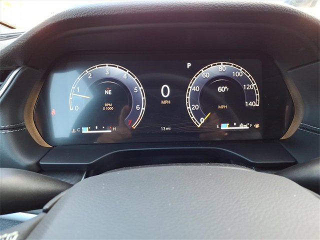 New 2025 Jeep Grand Cherokee L Laredo image 24