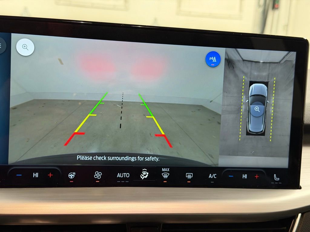 Used 2024 Ford Escape Platinum image 35