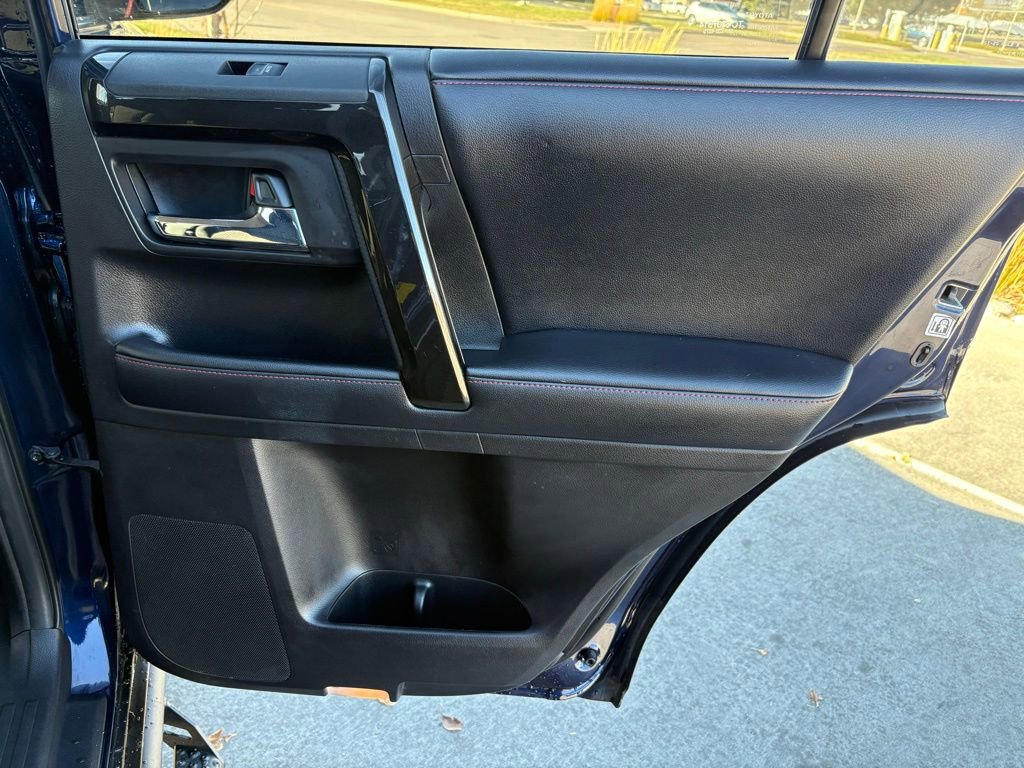 Used 2019 Toyota 4Runner TRD Off-Road image 32